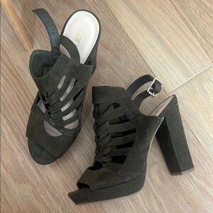 Bar III Green Stiletto Heels Elegant Design